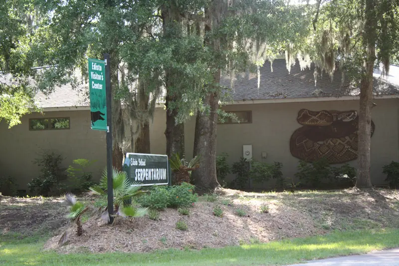 Edisto Island Serpentarium
